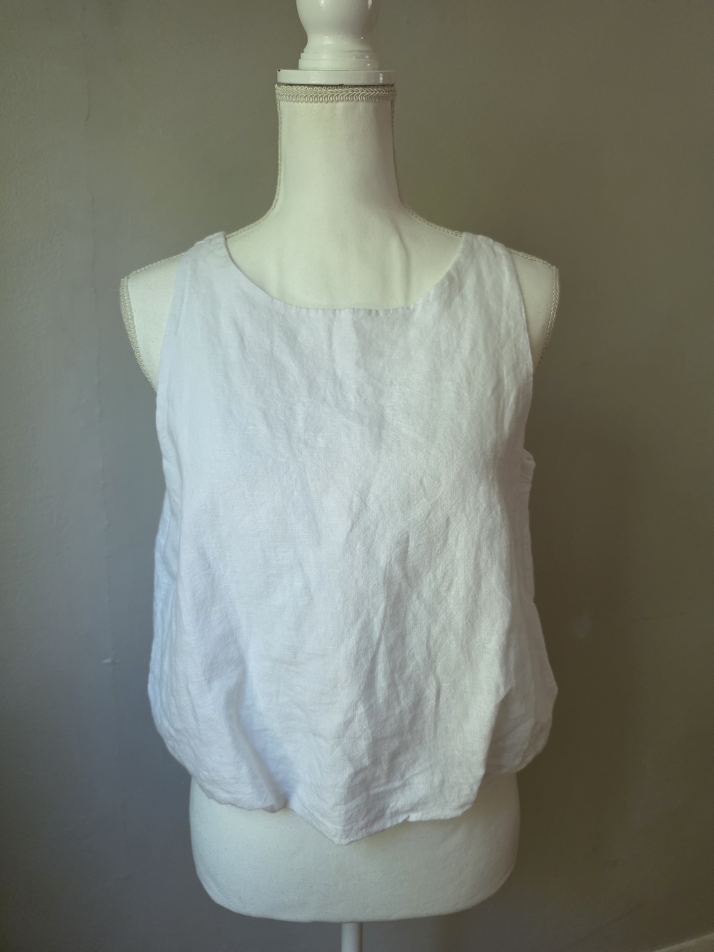Italian Linen White Sleeveless Bubble Top